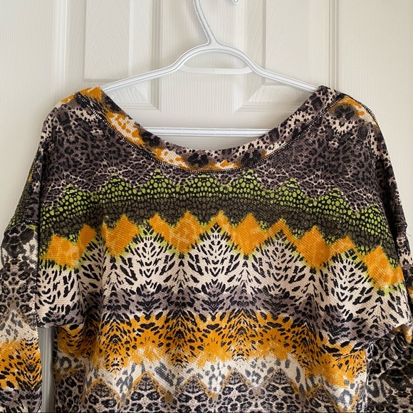 NEW ZARA Sweater - Picture 2 of 6